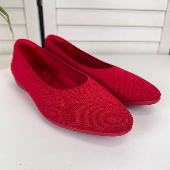 Vivaia Lightweight Almond Toe Ballet Flats Ruby Red Comfort Shoe EU 38.5 US 7.5‎ - Picture 2 of 9